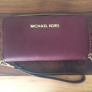 Michael Kors Wallet/wristlet